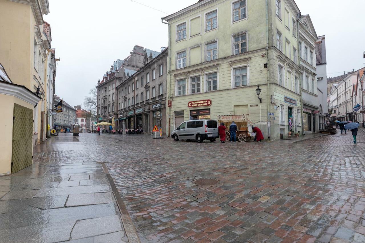 The Goldsmiths' Old Town Tallinn Treasure Exterior photo