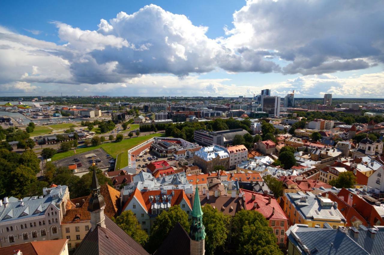The Goldsmiths' Old Town Tallinn Treasure Exterior photo